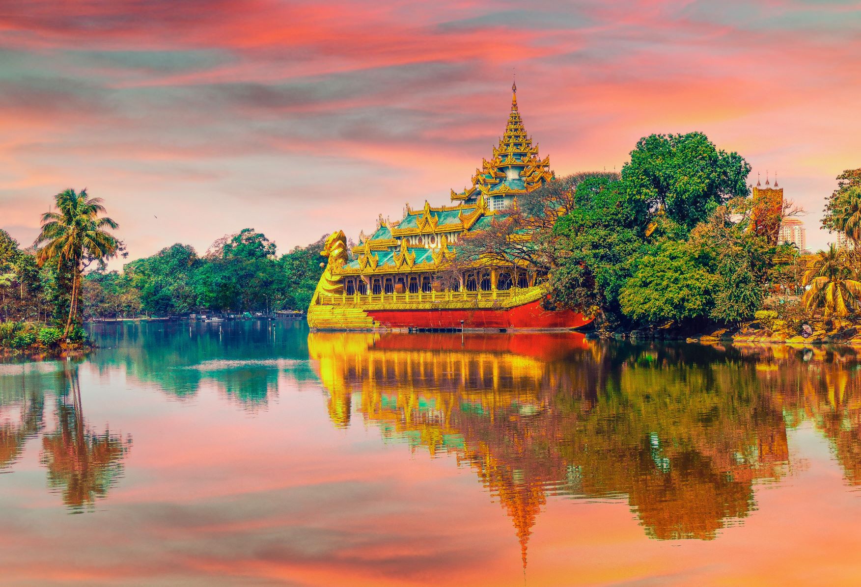 Top 10 Reasons To Visit Thailand