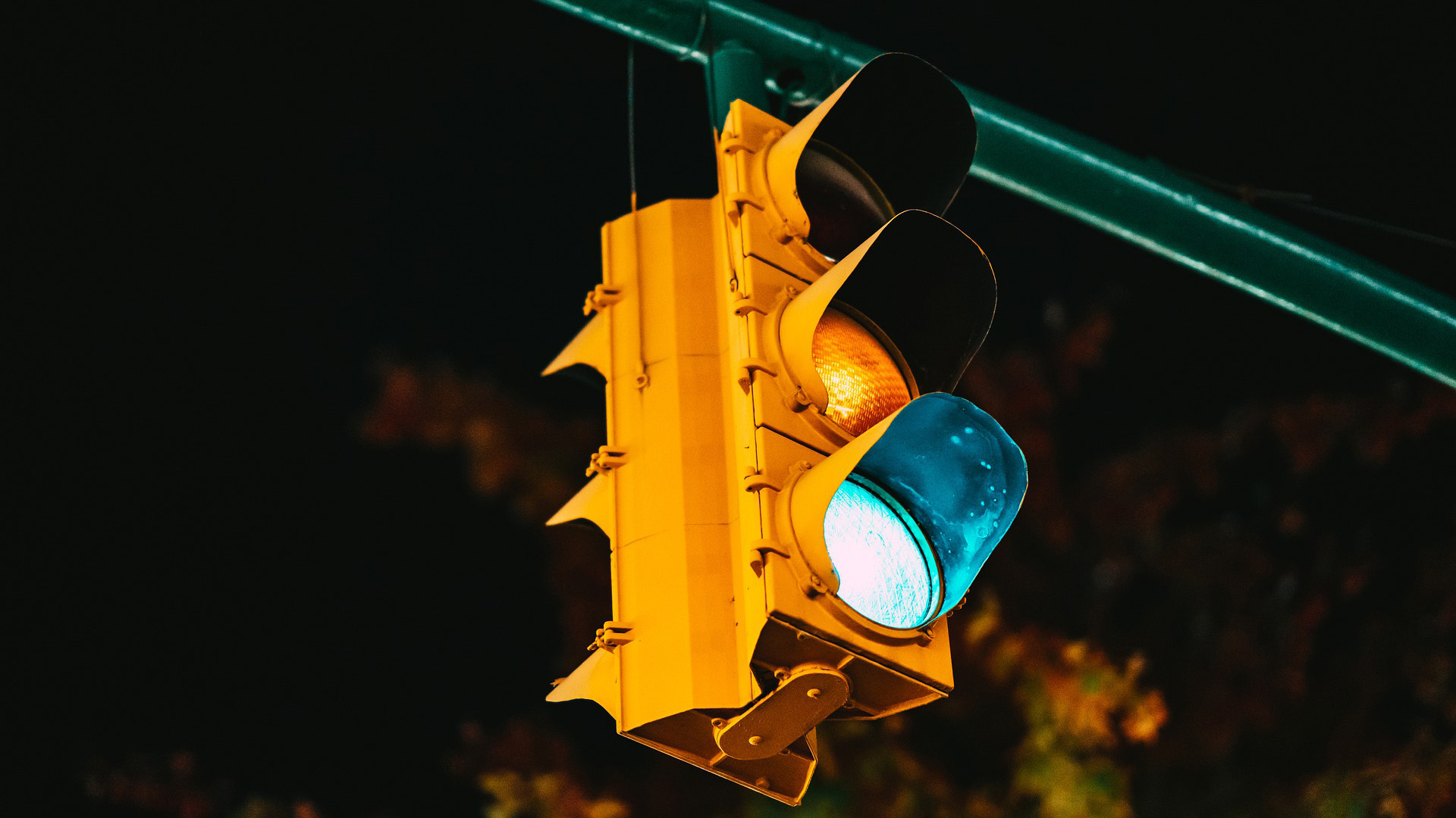 The Travel Traffic Light System