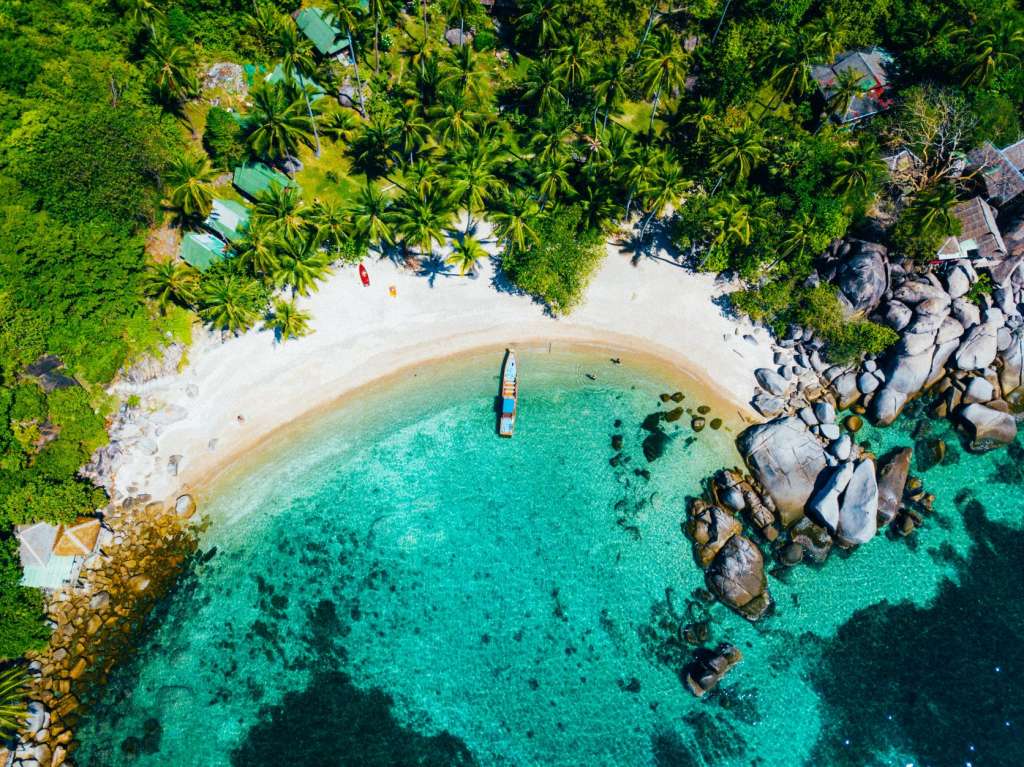 reasons-to-visit-thailand-beaches