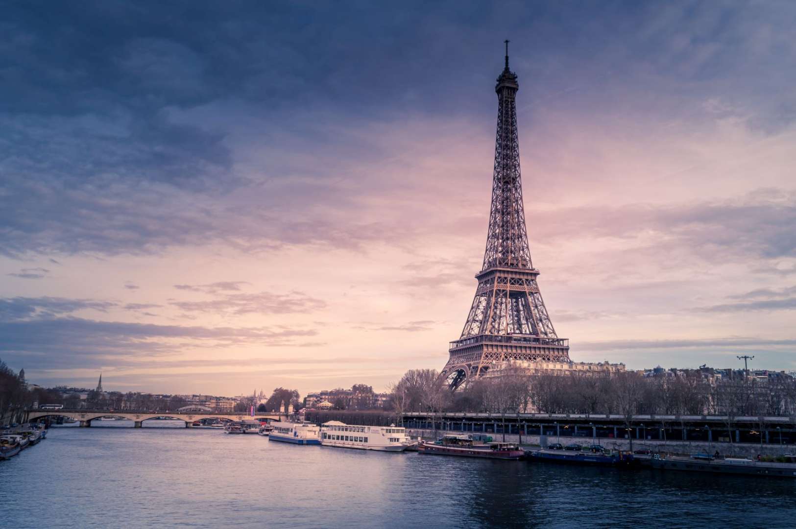 france-lifts-ban